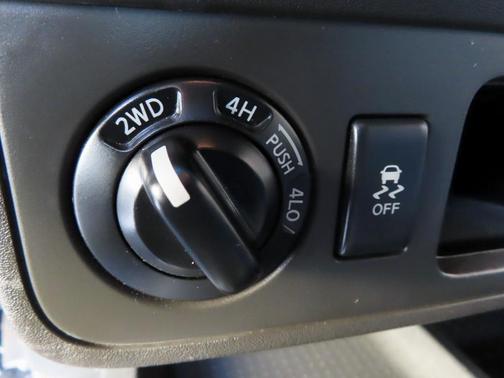 2012 Nissan Frontier SV