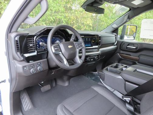 2026 Chevrolet Silverado 2500 LT