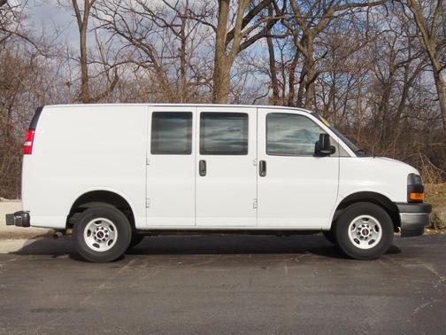 2022 GMC Savana 2500 Work Van