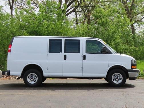 2022 GMC Savana 2500 Work Van