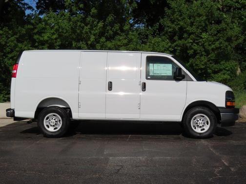 Summit White 2026 Chevrolet Express 2500 Work Van