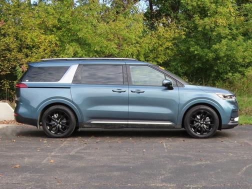 2023 Kia Carnival SX Prestige
