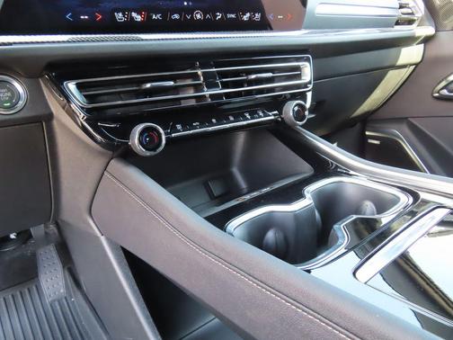 Mosaic Black Metallic 2026 Chevrolet Traverse High Country