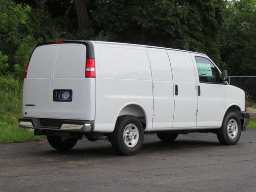 2025 Chevrolet Express 2500 Work Van