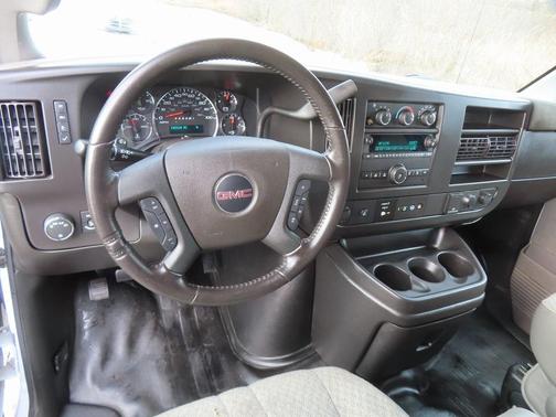 2023 GMC Savana 2500 Work Van