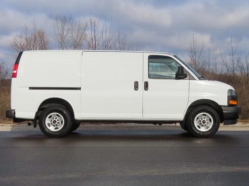 2023 GMC Savana 2500 Work Van