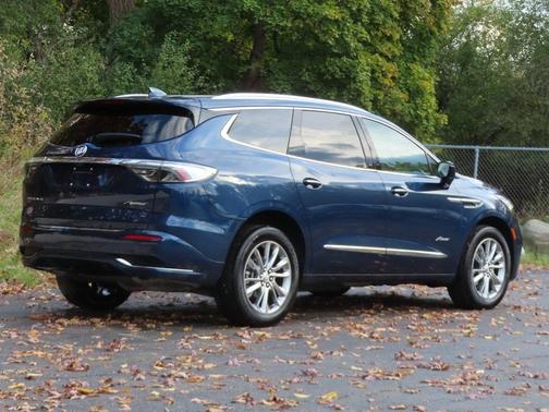 2023 Buick Enclave Avenir