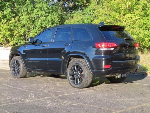 2017 Jeep Grand Cherokee Altitude