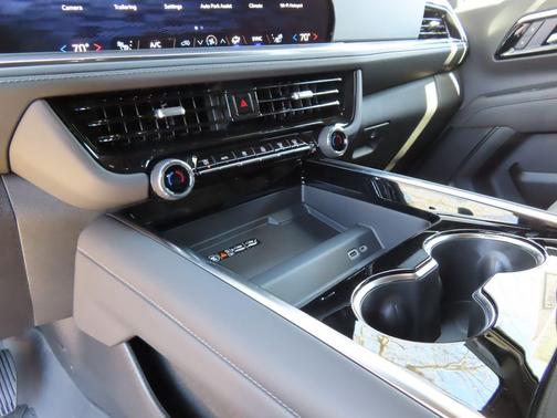 Summit White 2026 Chevrolet Suburban LT