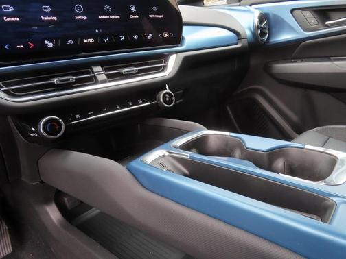 2026 Chevrolet Equinox EV LT 2