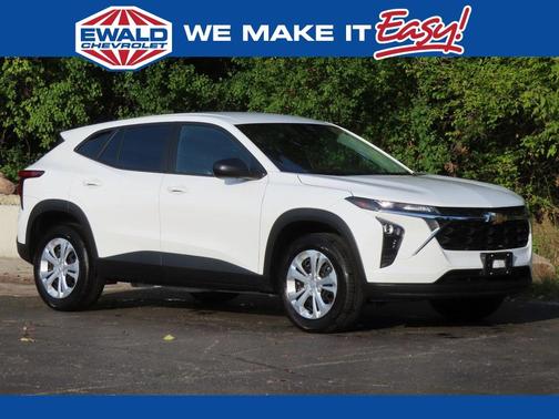 2025 Chevrolet Trax LS