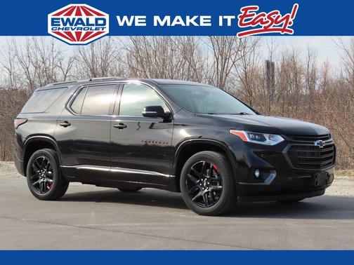 Mosaic Black Metallic 2021 Chevrolet Traverse Premier