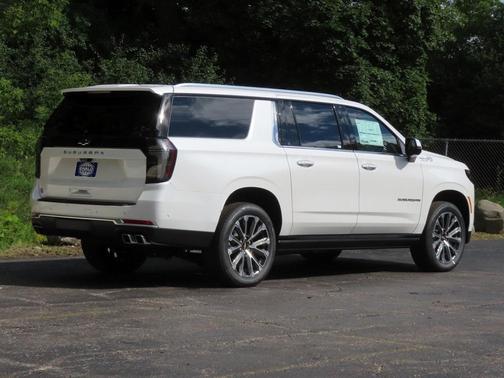 2025 Chevrolet Suburban High Country