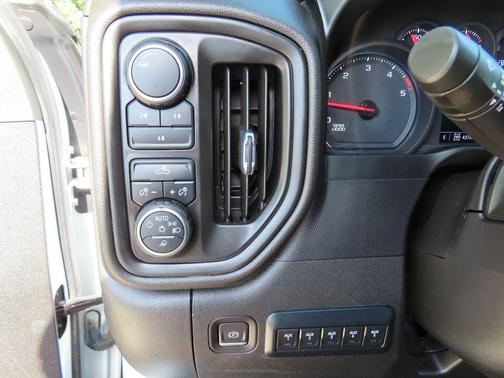 Summit White 2023 Chevrolet Silverado 3500 WT