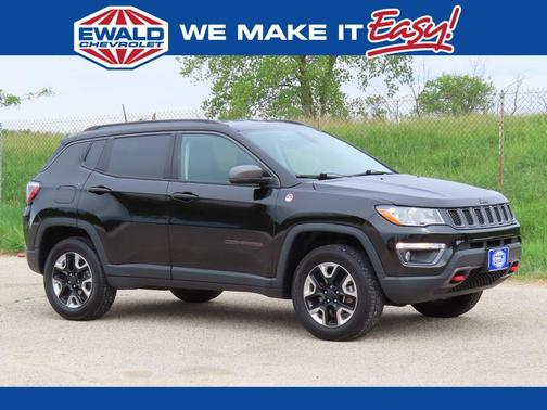 Diamond Black 2018 Jeep Compass Trailhawk