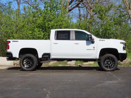 2025 Chevrolet Silverado 2500 LT