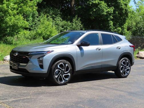 Sterling Gray Metallic 2024 Chevrolet Trax 2RS