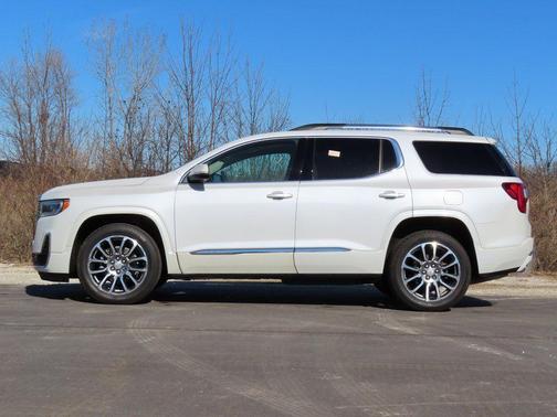 2022 GMC Acadia Denali