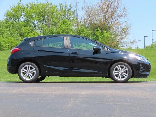 2019 Chevrolet Cruze LS