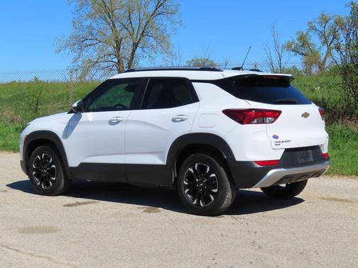 Summit White 2023 Chevrolet Trailblazer LT