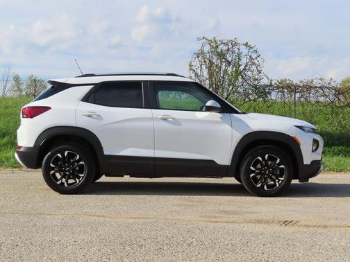 Summit White 2023 Chevrolet Trailblazer LT