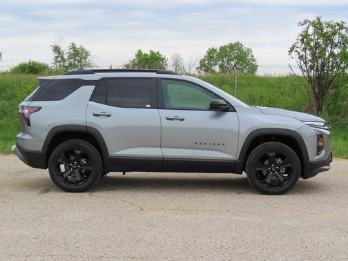 Sterling Gray Metallic 2026 Chevrolet Equinox LT