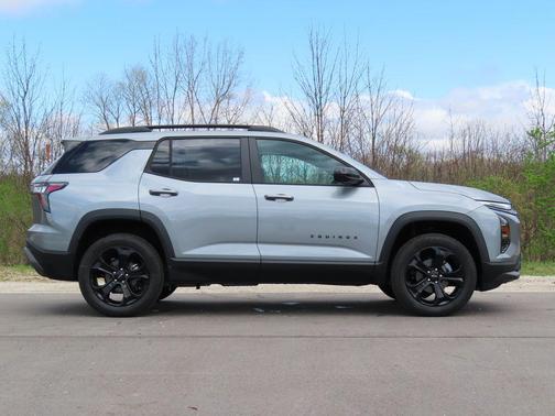 Sterling Gray Metallic 2026 Chevrolet Equinox LT