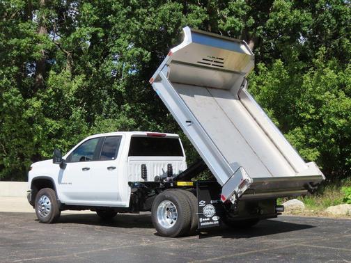 Summit White 2025 Chevrolet Silverado 3500 WT