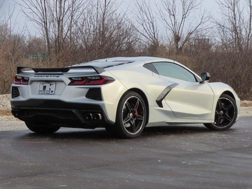 2021 Chevrolet Corvette Stingray w/2LT