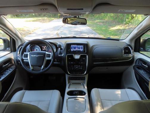 2012 Chrysler Town & Country Touring-L