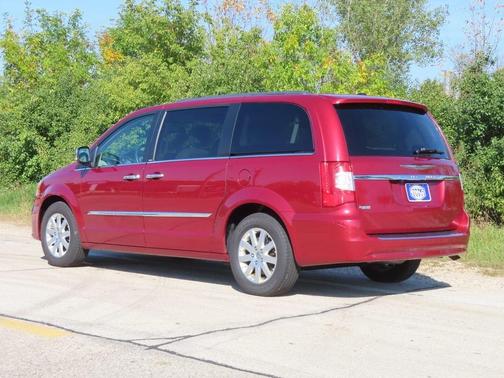 2012 Chrysler Town & Country Touring-L