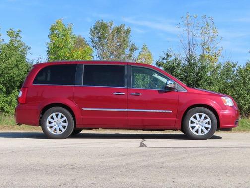 2012 Chrysler Town & Country Touring-L