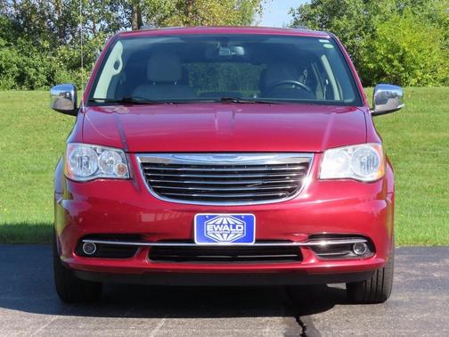 2012 Chrysler Town & Country Touring-L