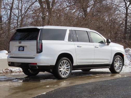 2023 Cadillac Escalade ESV Premium Luxury