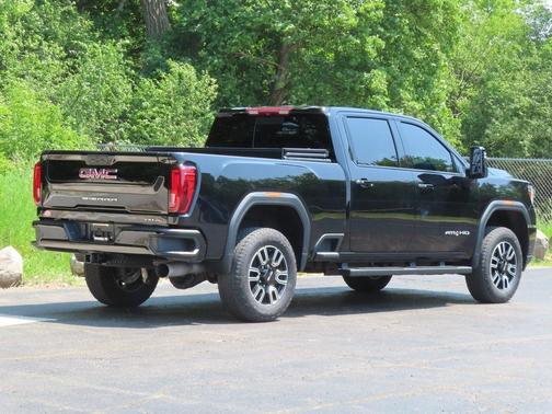 2022 GMC Sierra 2500 AT4