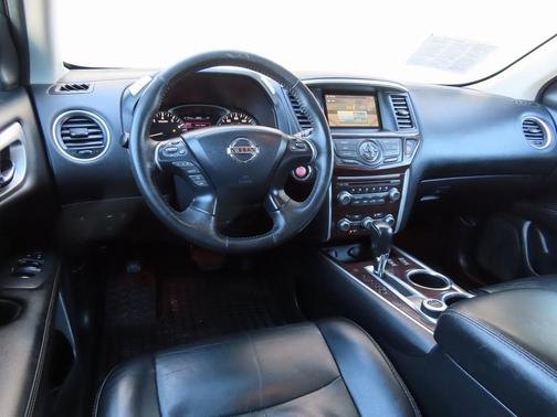 2014 Nissan Pathfinder SL