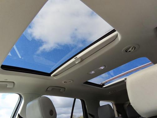 Cajun Red Tintcoat 2019 Chevrolet Traverse LT Leather