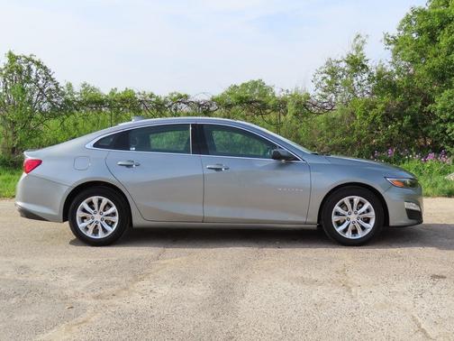 Sterling Gray Metallic 2024 Chevrolet Malibu LT