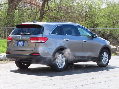 2018 Kia Sorento LX