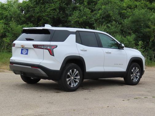 Summit White 2026 Chevrolet Equinox LT