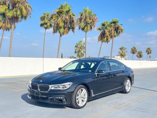 2016 BMW 750 i xDrive