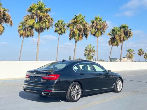 2016 BMW 750 i xDrive