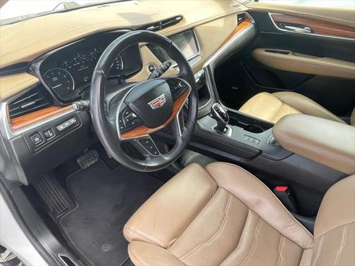2017 Cadillac XT5 Platinum