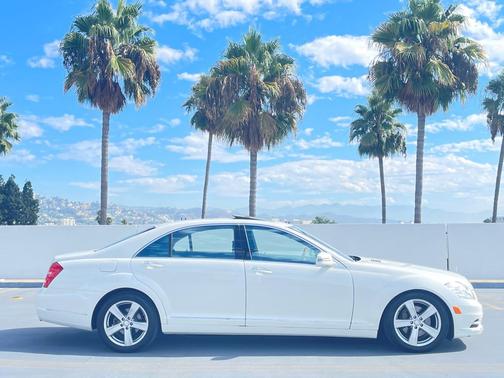 2010 Mercedes-Benz S-Class S550