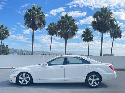 2010 Mercedes-Benz S-Class S550
