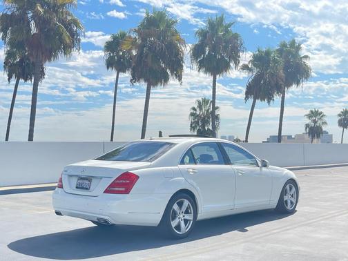 2010 Mercedes-Benz S-Class S550