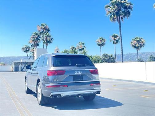 2019 Audi Q7 55 Premium