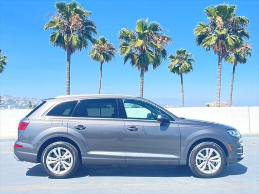2019 Audi Q7 55 Premium