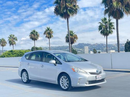 2013 Toyota Prius v Two