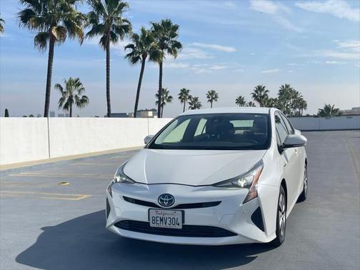 2018 Toyota Prius Two